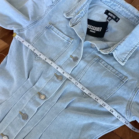 NEW! Misguided light blue cinched waist acid wash denim dress puff sleeves - Picture 8 of 11
